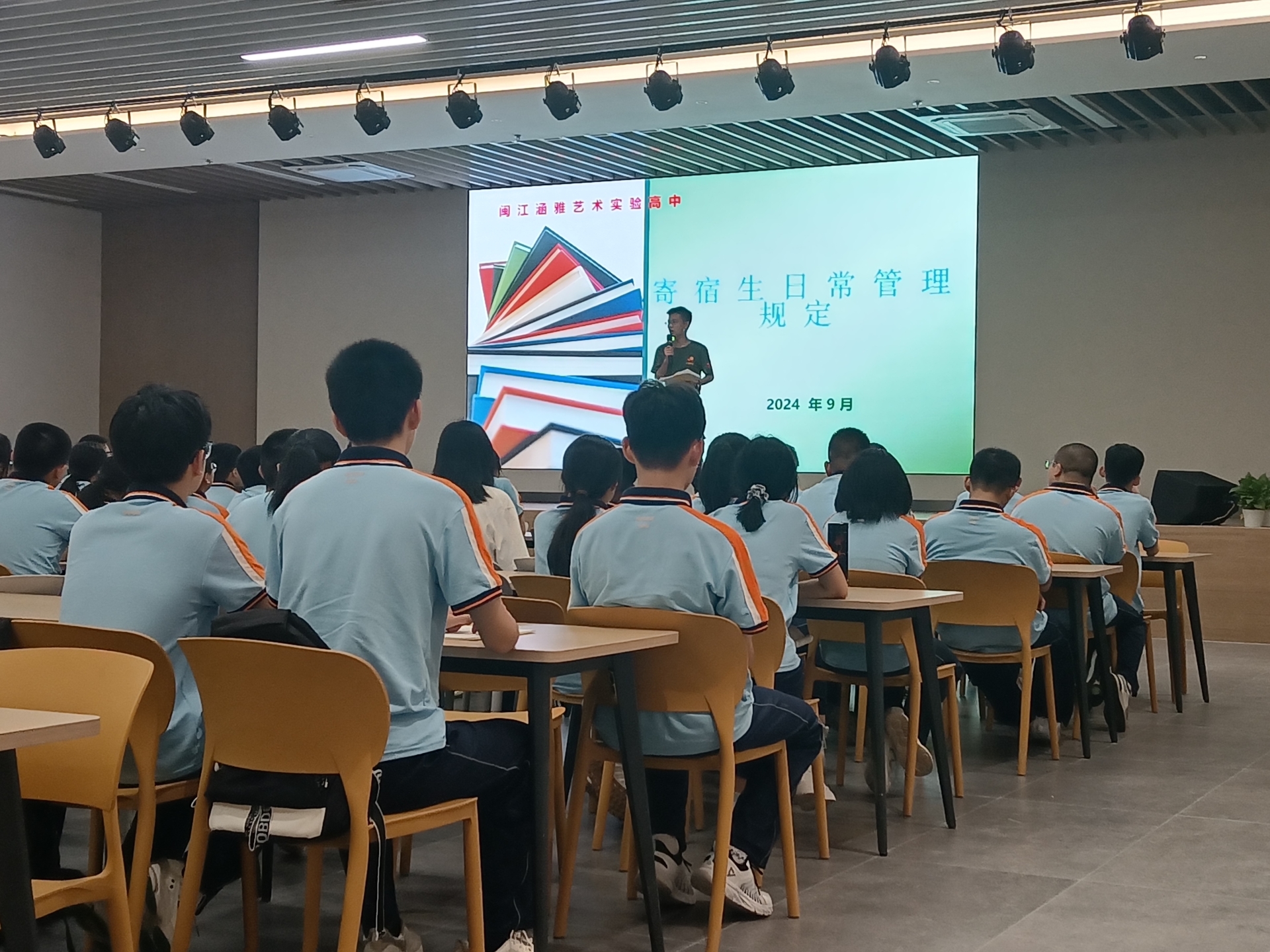 08af0cb0feaa67f45bf44069a89510d.jpg 08af0cb0feaa67f45bf44069a89510d.jpg